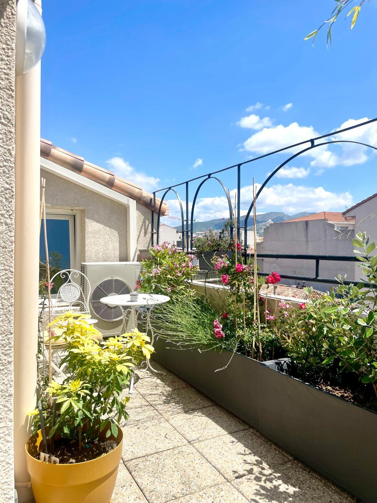 Prado Spacious And Sunny Loft In مارسيليا المظهر الخارجي الصورة